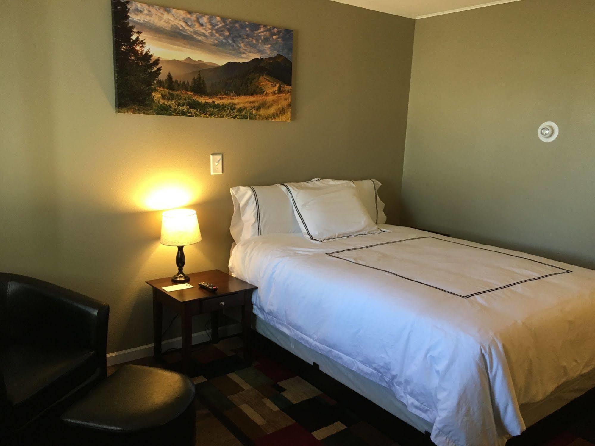Mandan Colonial Motel And Rv Park المظهر الخارجي الصورة