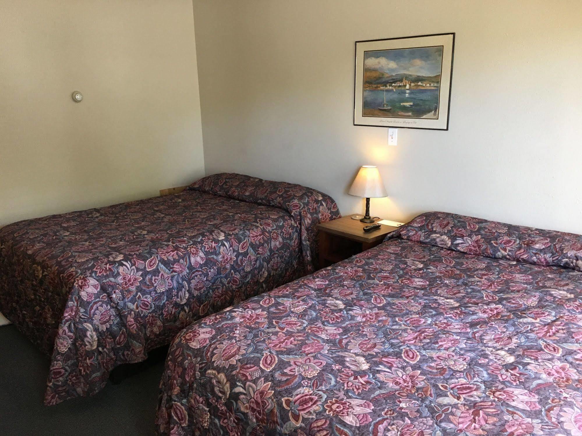Mandan Colonial Motel And Rv Park المظهر الخارجي الصورة
