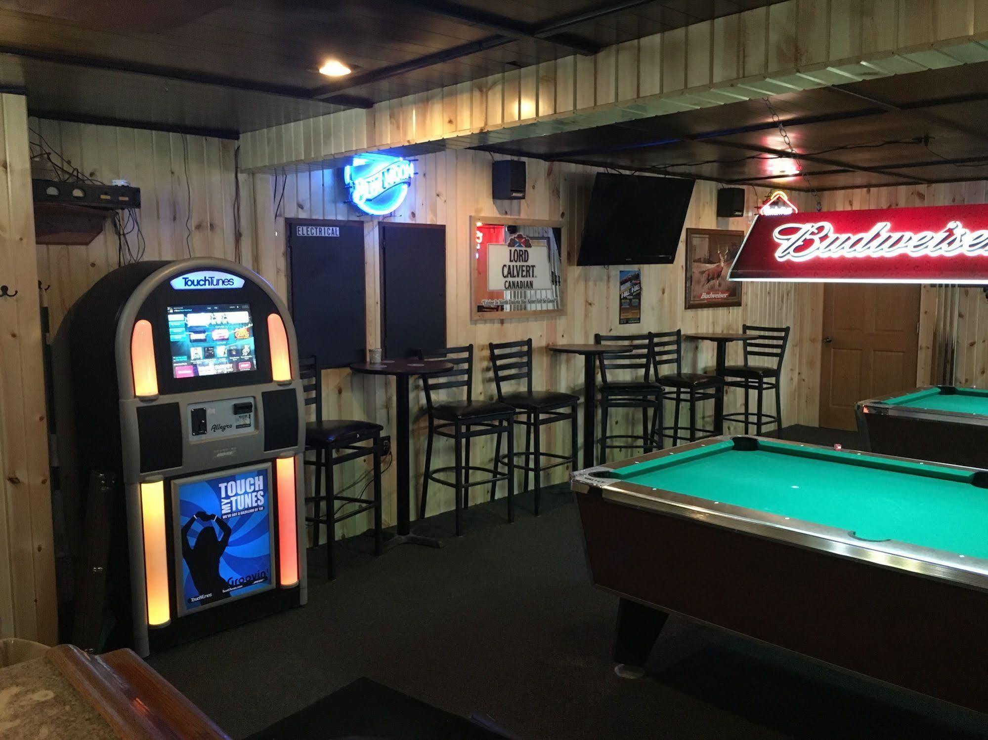 Mandan Colonial Motel And Rv Park المظهر الخارجي الصورة